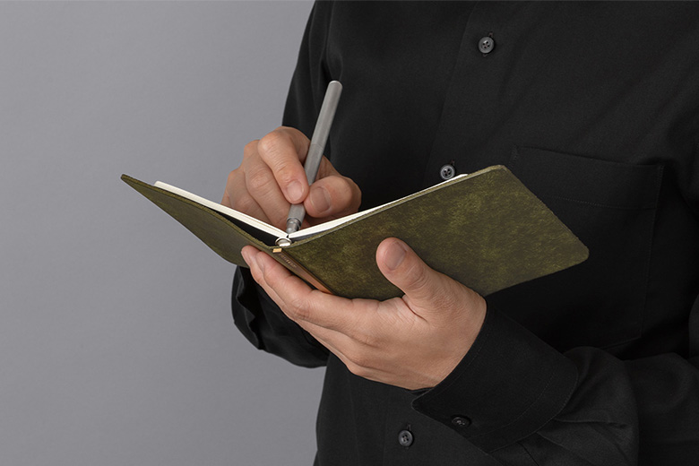 5001 オンラインショップ限定 5穴リングレザーバインダー プエブロ スクエアサイズ (ミニ5穴)