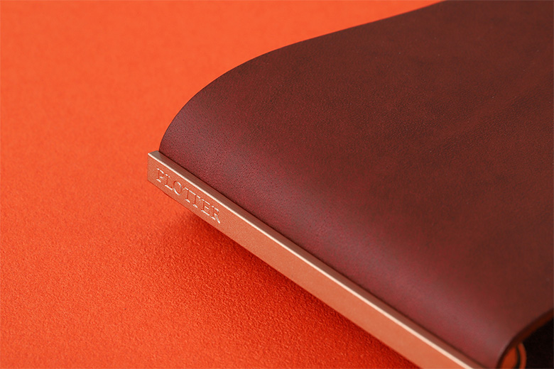 オンラインショップ限定 リスシオ 3穴リングレザーバインダー